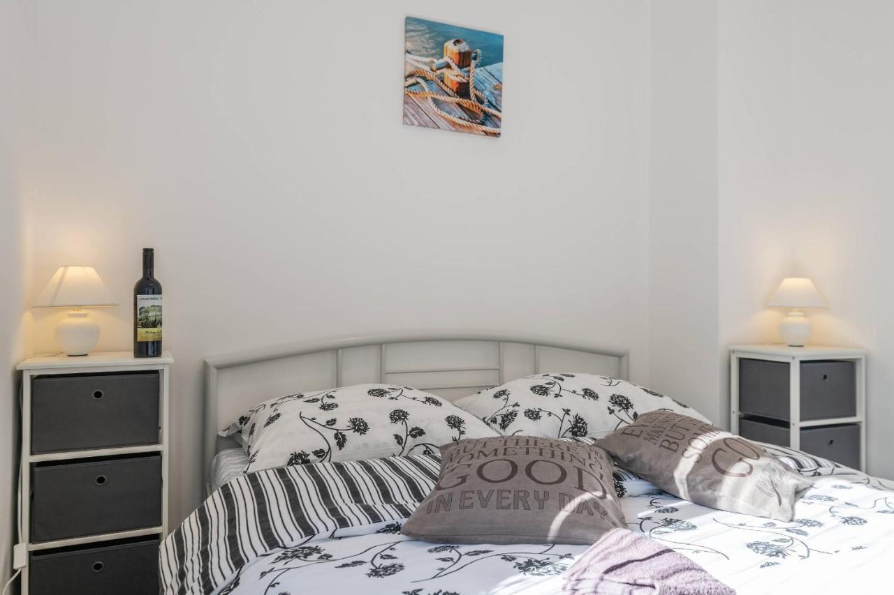 Apartment Petra Pula